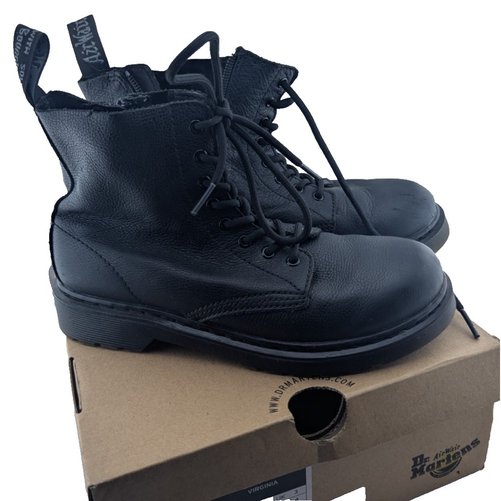 Dr Martens Size 4Y Black AirWair JY004 Boots bouncing Soles 1460 Pascal 24824001